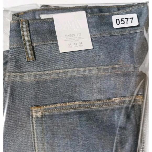 ZARA Baggy Fit Straight Leg Size 34 Distressed Jeans NWT - Picture 8 of 8